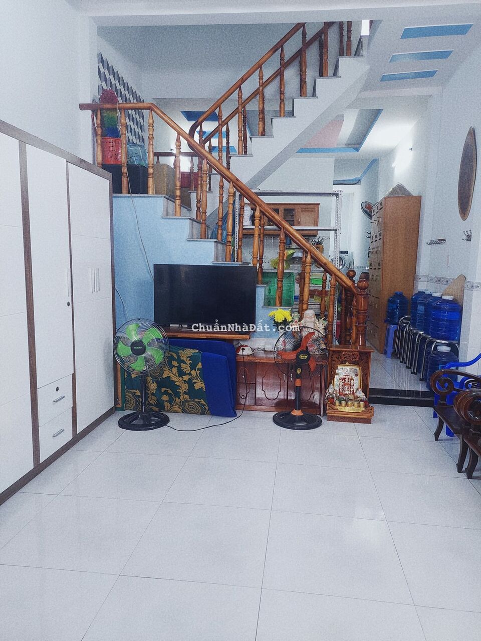 Nhà rộng 160m2 có 4PN mà giá chỉ có 2ty8 còn bớt