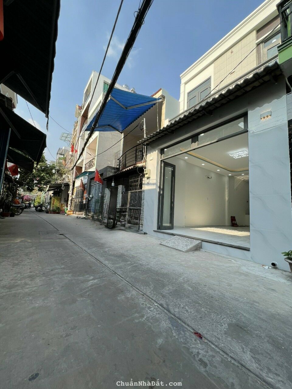 Nhà ở đường Lô Tư. Đúc 96m2 hẻm xe hơi vào tới nhà, 2 lầu giá chỉ 4T