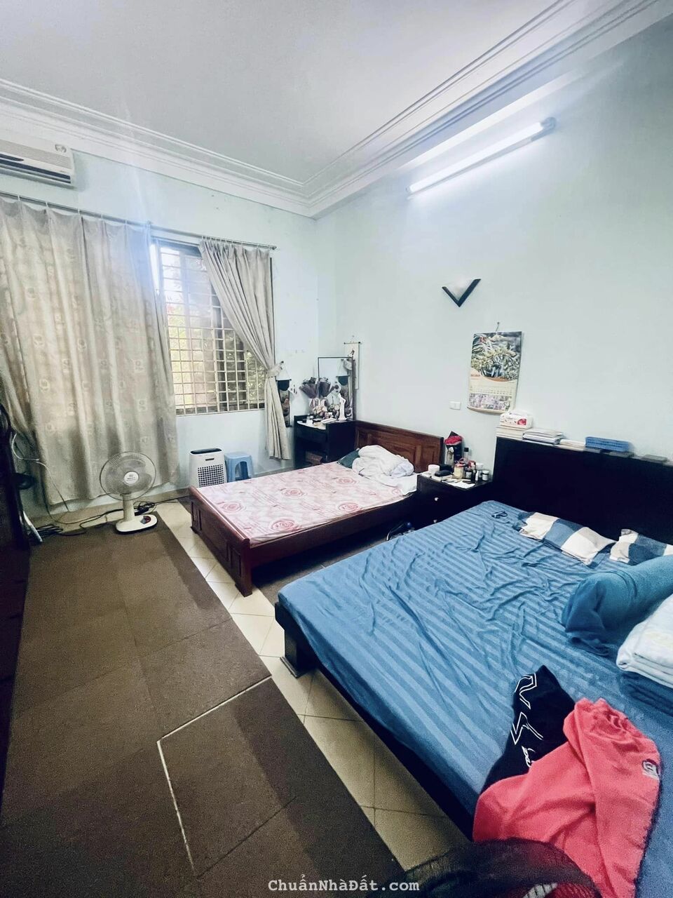 Nhượng lại căn tại phố Nguyễn Văn Huyên, Cầu Giấy, 63/66m2, 5 tầng, MT:4,1m. Giá 21 tỷ