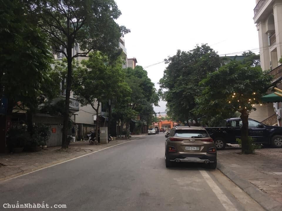 Bán nhanh nhà ngõ oto tránh Xuân La Tây Hồ, S: 103m2, 4 T, MT: 5m. Giá 15.5 tỷ