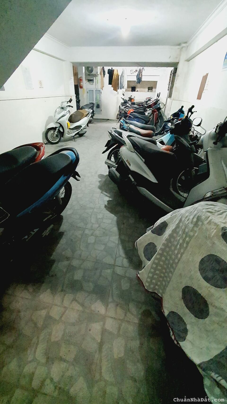 Hấp dẫn. Nhà phân lô oto vào nhà Ngõ 204 Trần Duy Hưng, 265m2, 5 tầng, MT 11m, Giá 52 tỷ