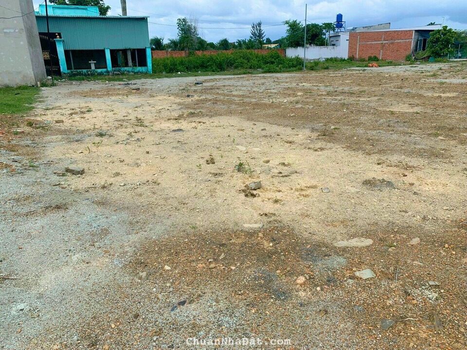 Thiếu tiền xoay sở trong kinh doanh nên cần bán nhanh lô đất ở Nhuận Đức Củ Chi