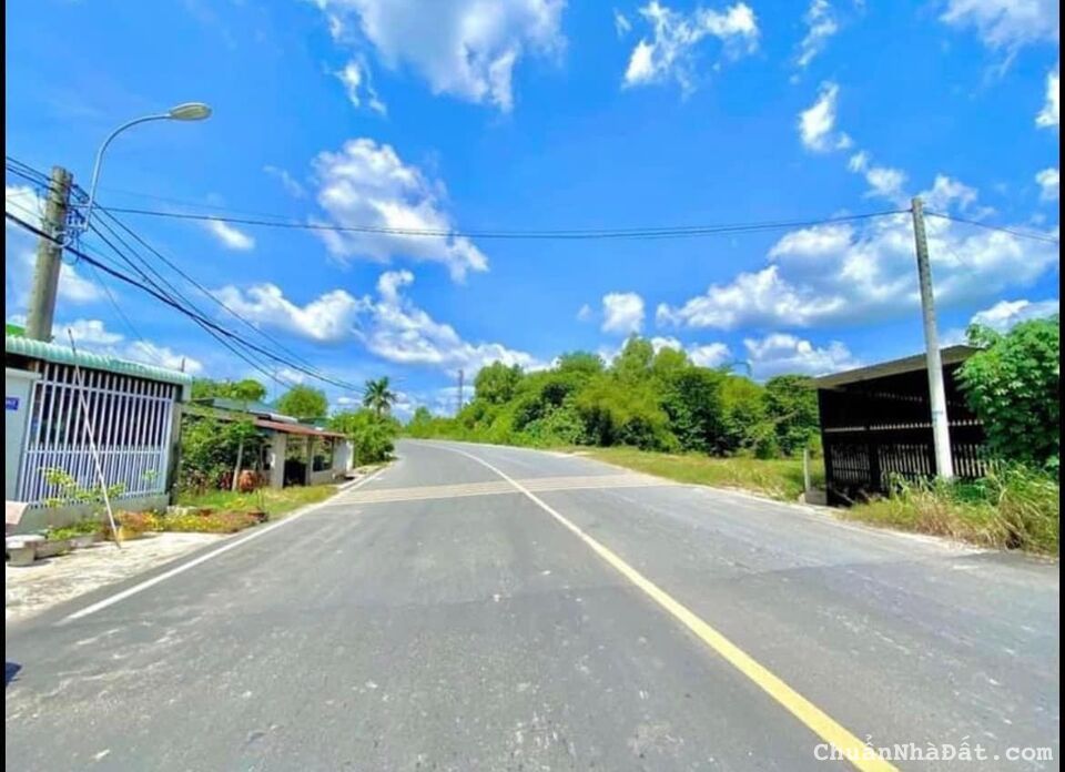 Chú em đá gà bị bể nợ nên cần bán nhanh lô đất thổ cư 137m2 giá 800tr