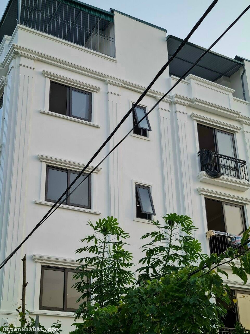 Bán Nhà Bát Khối lô góc Đường Thông ô tô ,Ô tô Vào Nhà giá chỉ 3,1 tỷ có thương lượng