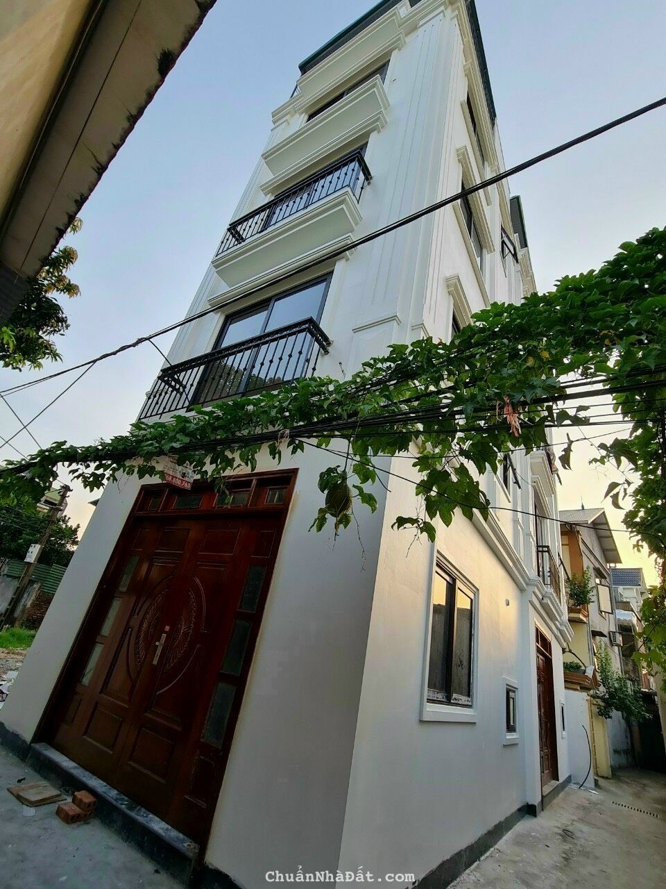 Bán Nhà Bát Khối lô góc Đường Thông ô tô ,Ô tô Vào Nhà giá chỉ 3,1 tỷ có thương lượng