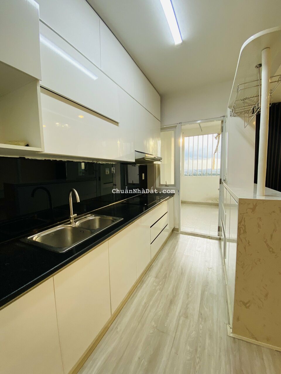 Chính chủ bán căn hộ Tecco Tower 80m2 đã có Sổ hồng View LandMark 81