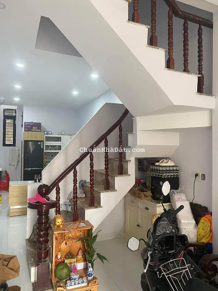 Chính chủ bán căn nhà 79m2, Lê Văn Sỹ, Phú Nhuận, giá 1tỷ 9, sổ hồng sẵn, đường rộng