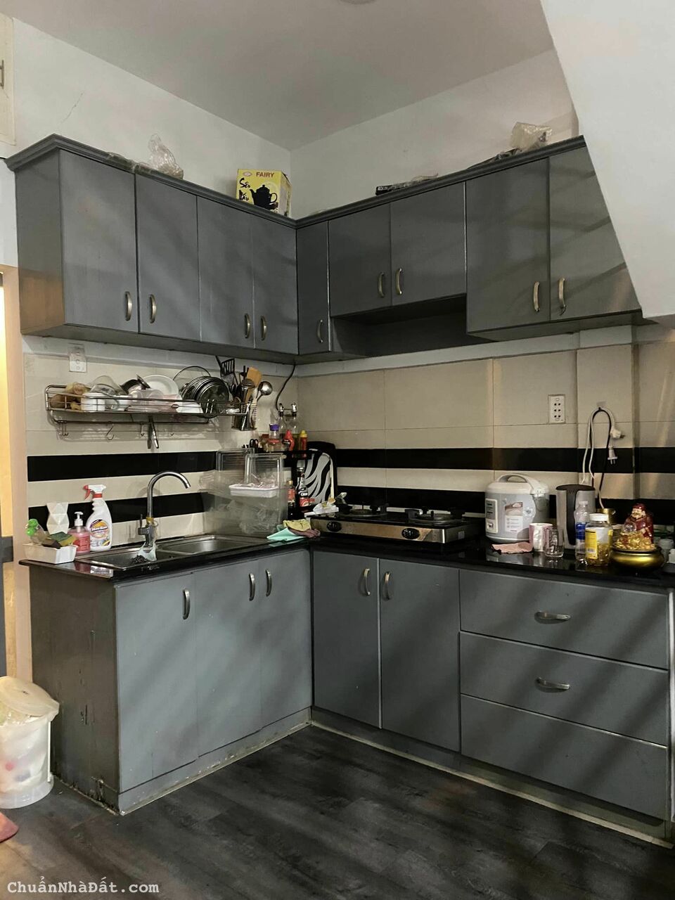  Nhà siêu đẹp, thuận tiện di chuyển Quận 1 gần Phan Xích Long. Hẻm 1 sẹc xi măng sạch sẽ