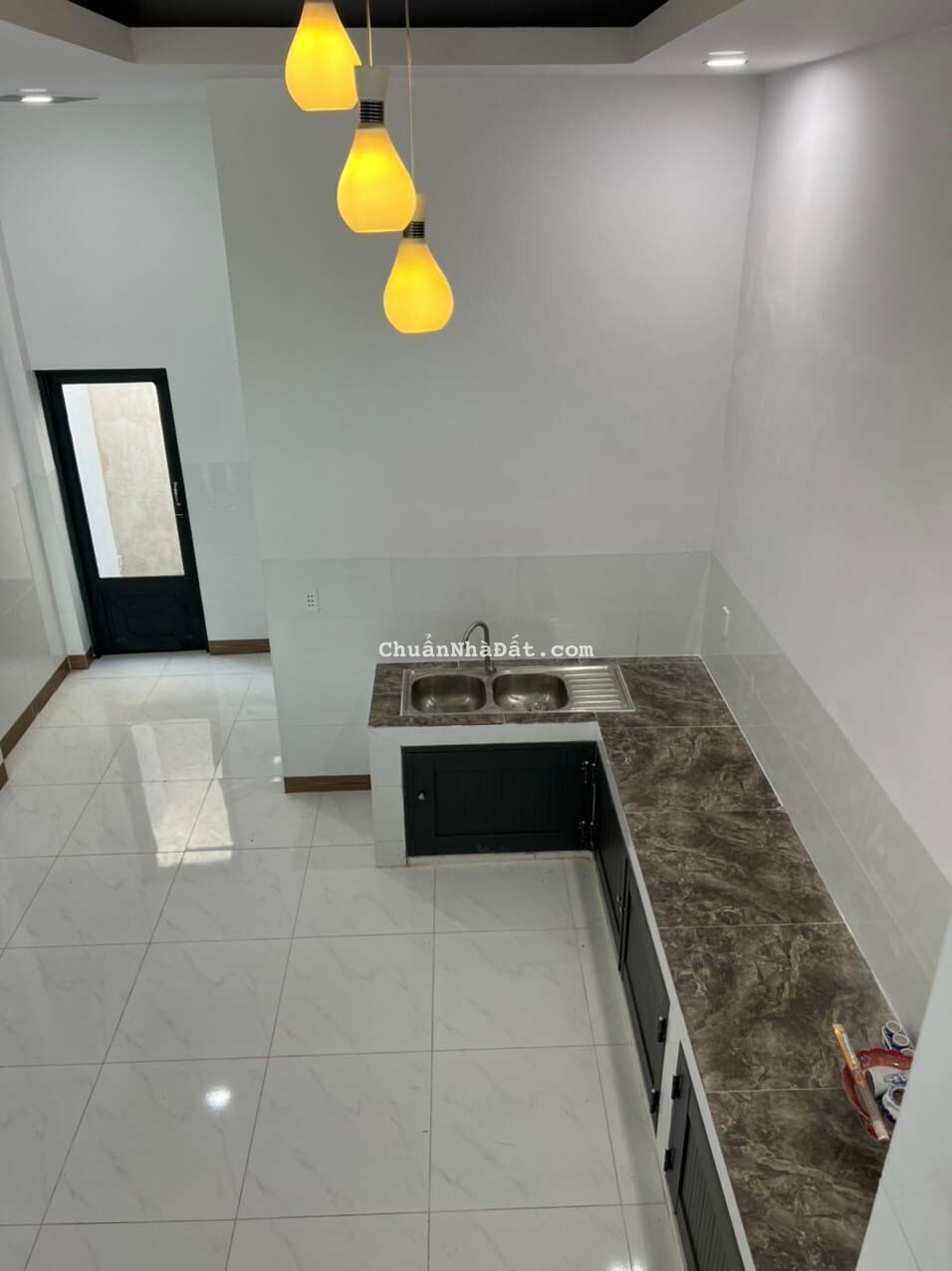  Nhà siêu đẹp, thuận tiện di chuyển Quận 1 gần Phan Xích Long. Hẻm 1 sẹc xi măng sạch sẽ