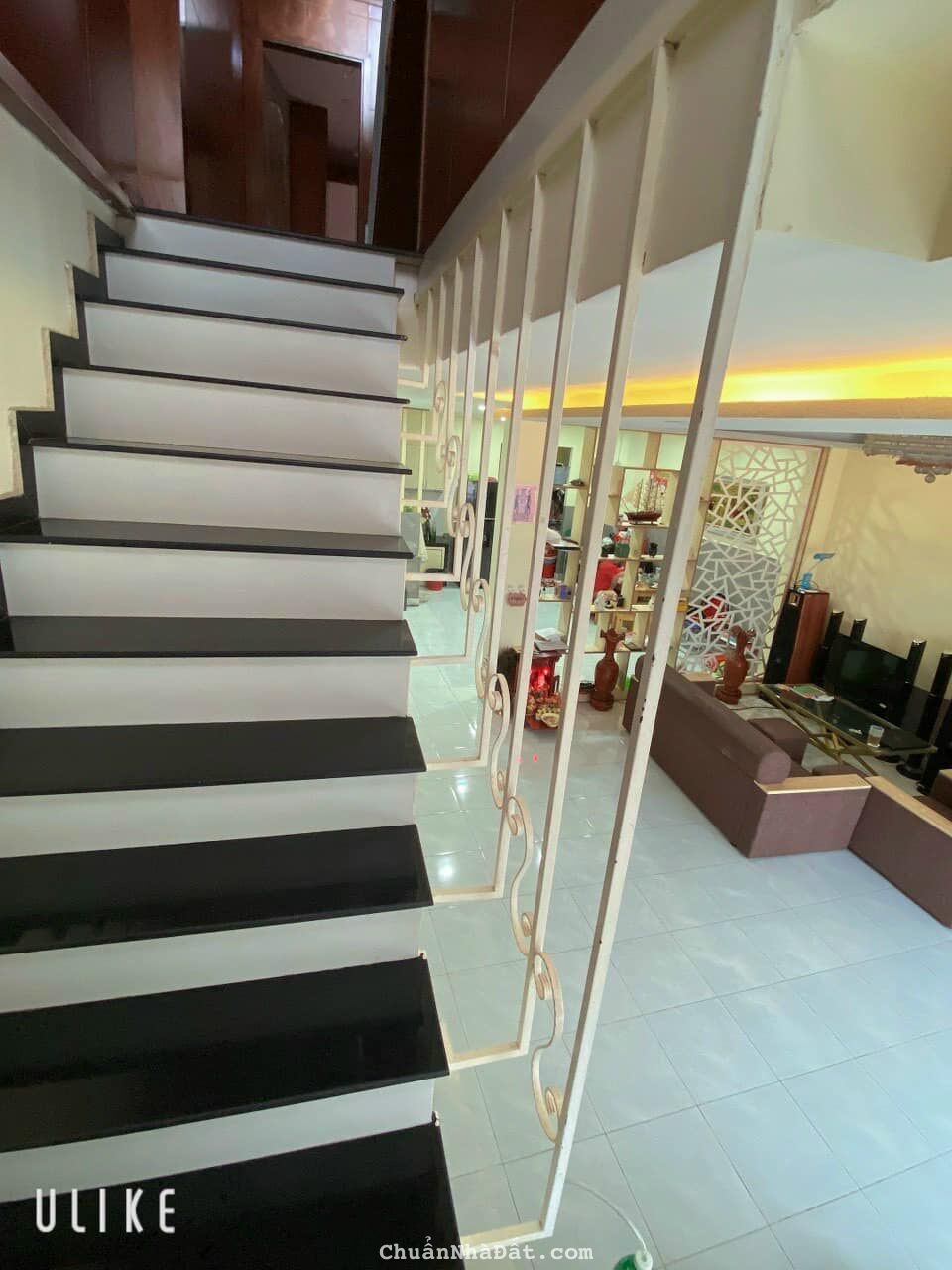 Bán nhà số 159/48 Hoàng Văn Thụ, P8, Quận Phú Nhuận 32m2, lô góc 3 lầu giá chỉ 1,3tỷ