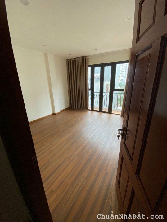 Bán Tòa Nhà 2MT Huỳnh Văn Bánh Q.Phú Nhuận.DT:7x17, 5 tầng HĐT:65tr/tháng.Giá 23,5 tỷ