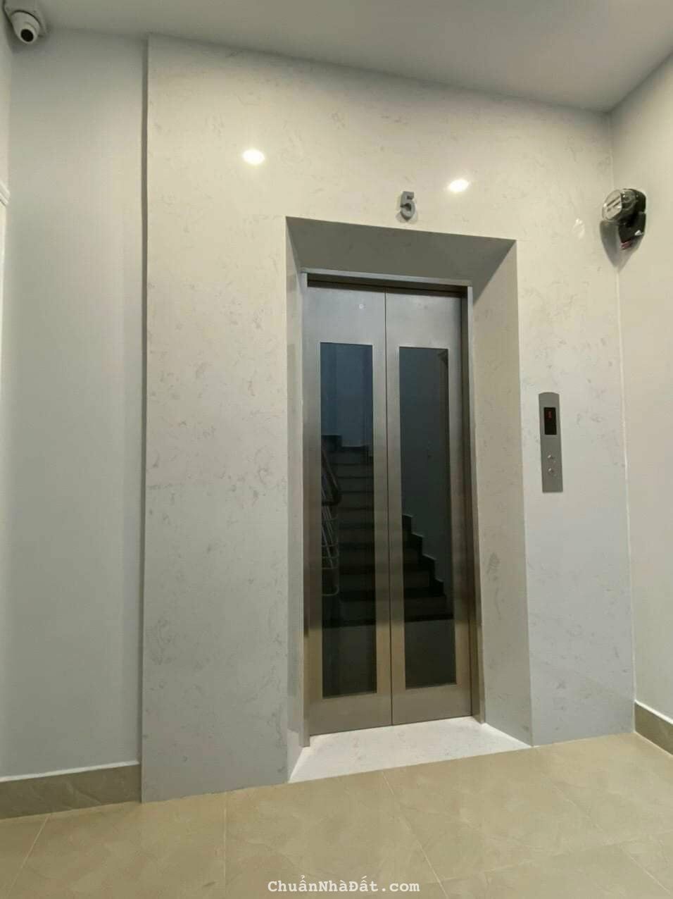 Bán tòa nhà CHDV Nam Kỳ Khởi Nghĩa, P.8, Q.3. DT 7,4* 19m; 6 tầng - thang máy, HĐT 170 tr/tháng