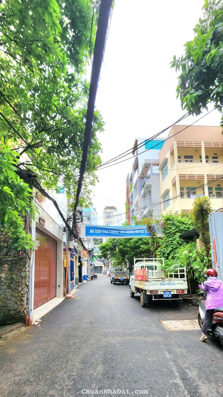 Bán nhà MT Nguyễn Đình Chính (có hẻm hậu), P11. DT 4,5x15m, tiện XD mới. Nhỉnh 13,2 tỷ