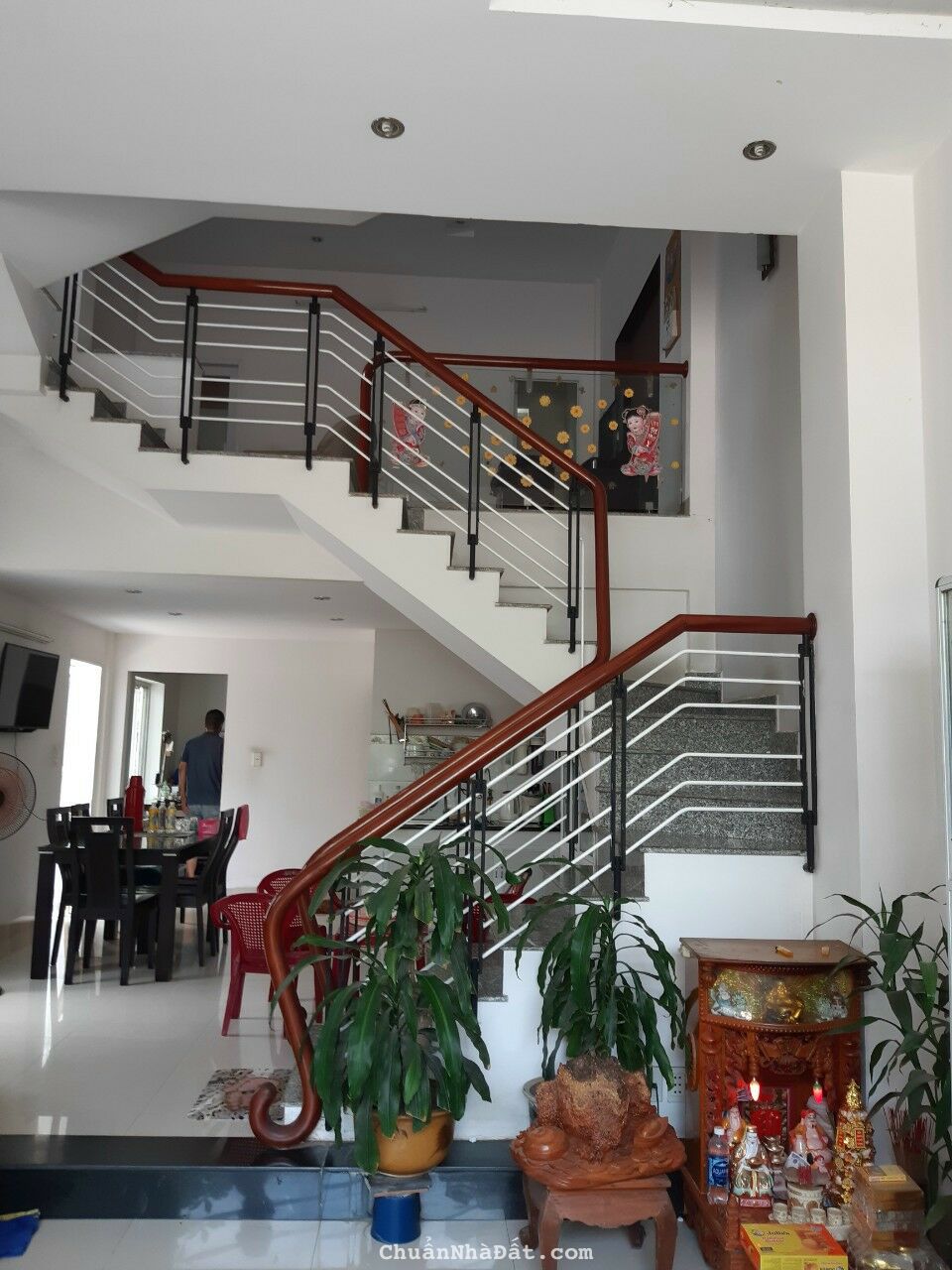 Ngân hàng thanh lý Tiểu La 3 tầng, nở hậu, 2 Mặt kiệt ô tô