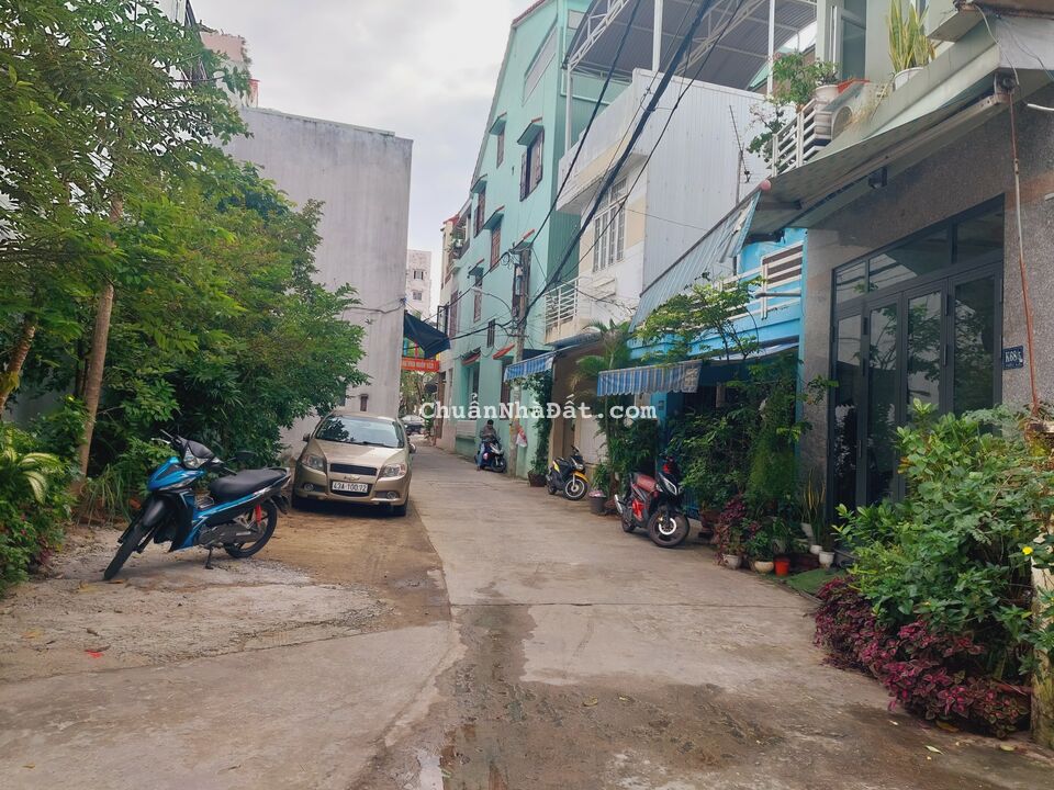 Ngân hàng thanh lý Tiểu La 3 tầng, nở hậu, 2 Mặt kiệt ô tô