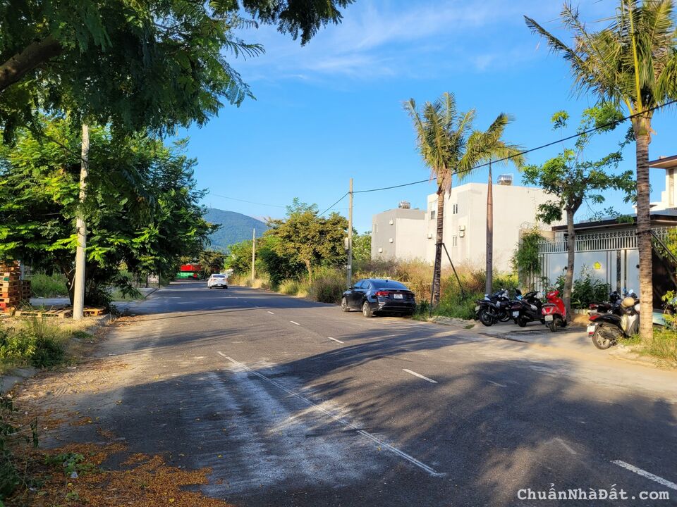 Bán lô biệt thự Nguyễn Đình Hoàn (10m5) - khu Habour Ville - 228m2