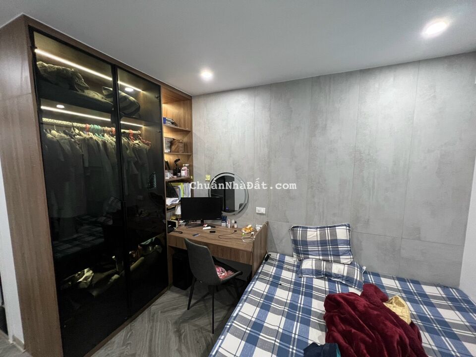 Bán căn hộ tại chung cư CLand Lê Đức Thọ, 153m2, 3PN +2WC, Giá chỉ 29 triệu/m2. Full NT