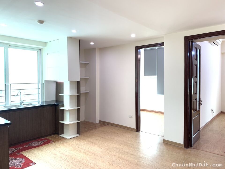 Chính chủ bán căn hộ tại Nam Trung Yên, Cầu Giấy. Dt 65m2, 2 PN +2 VS. Giá 2,3 tỷ. Có Thương lượng