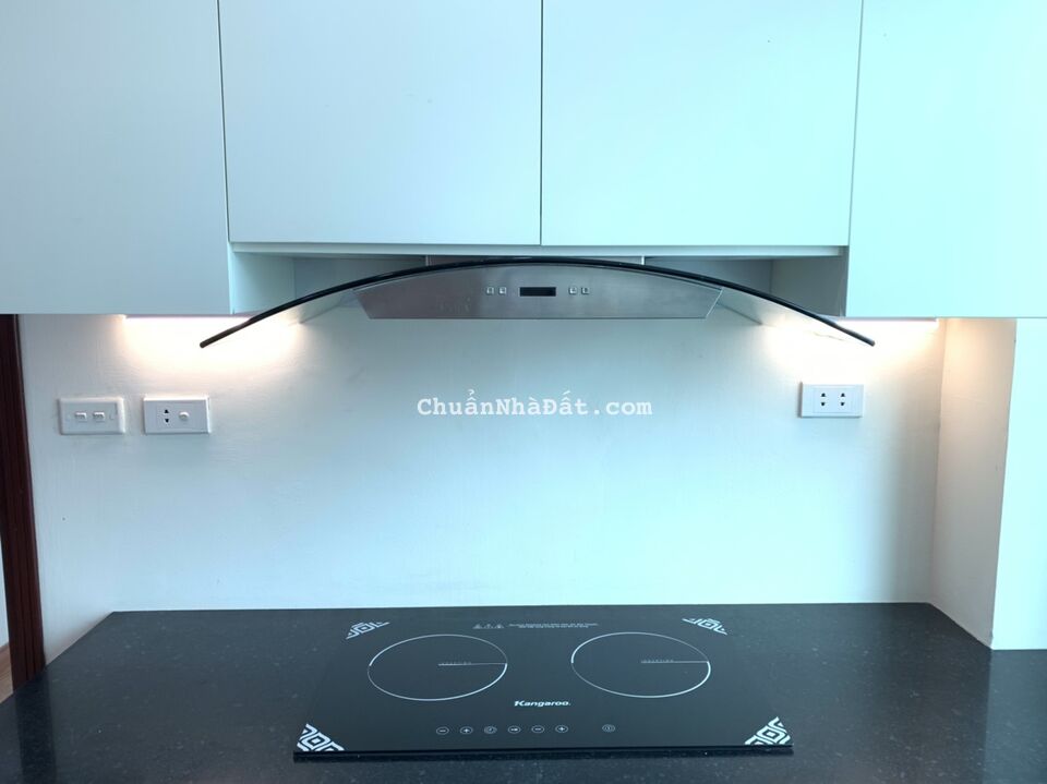 Chính chủ cần bán căn hộ tại chung cư 335 Cầu Giấy, Dt 125m2, 3PN, 2VS. Giá 4 tỷ, Căn góc