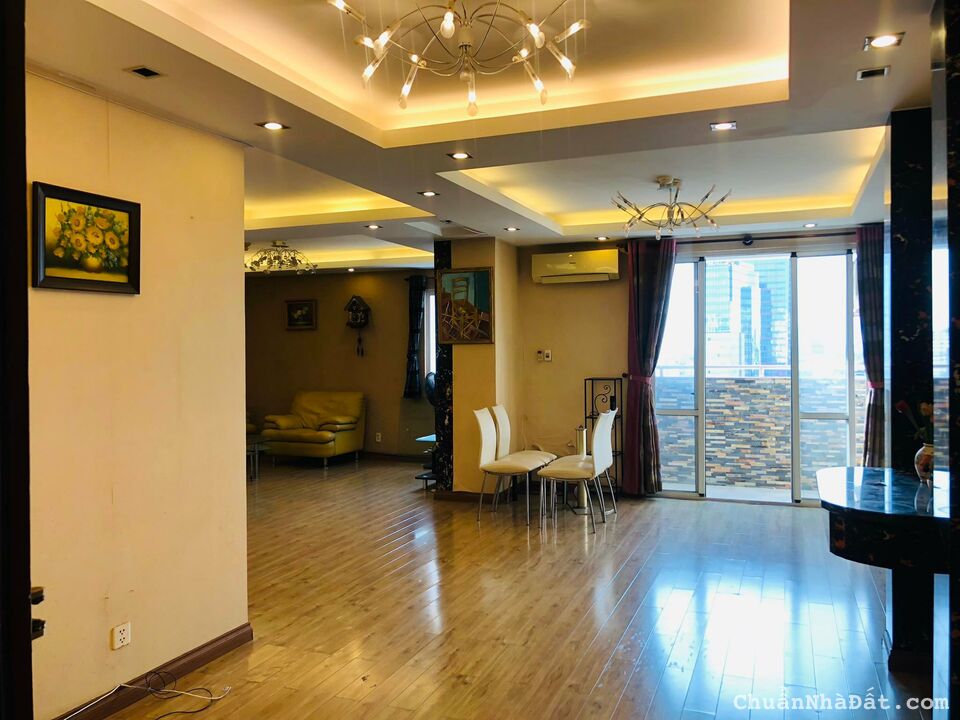 Cho Thuê Căn hộ Central Garden Quận 1, Dt : 142m2, 3PN, Giá : 17 tr/th, 