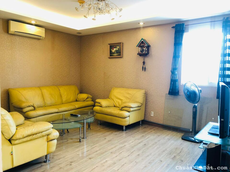 Cần Cho Thuê Căn hộ Chợ nga Central Garden Quận 1, Dt : 145m2, 3PN, 2WC, Giá : 16.5 tr/th, Cần Cho Thuê Căn hộ Chợ nga Central Garden Quận 1, Dt : 145m2, 3PN, 2WC, Giá : 16.5 tr/th,