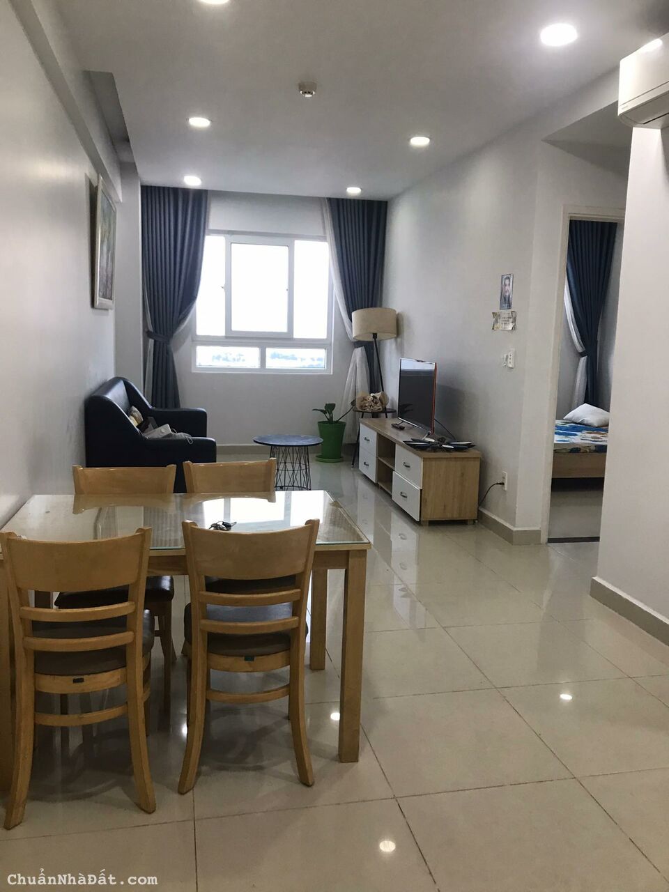 Cần cho thuê gấp căn hộ 203 Nguyễn Trãi Quận 1, DT : 50m2, 1PN, có Đủ Nội Thất, Giá : 9 tr/th Cần cho thuê gấp căn hộ 203 Nguyễn Trãi Quận 1, DT : 50m2, 1PN, có Đủ Nội Thất, Giá : 9 tr/th