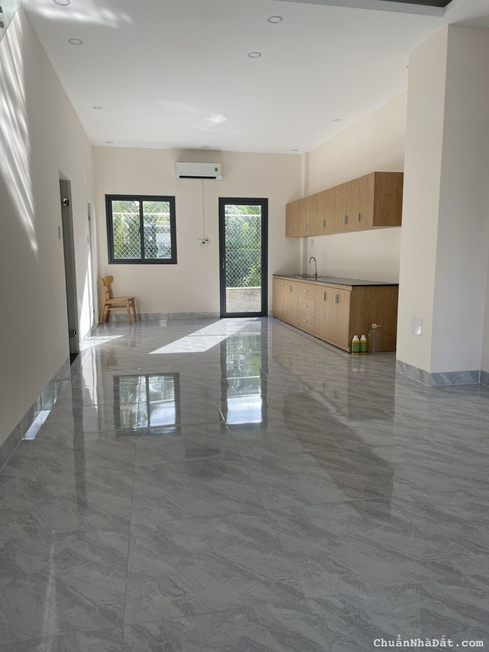 Do nhu cầu chuyển đến nơi khác sinh sống cần bán gấp nhà 1,5 tỷ