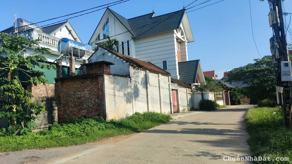 LÔ ĐẤT ĐẤU GIÁ - ĐÔNG SƠN CHƯƠNG MỸ - ĐƯỜNG TRƯỚC ĐẤT RỘNG - Ô TÔ TRÁNH    