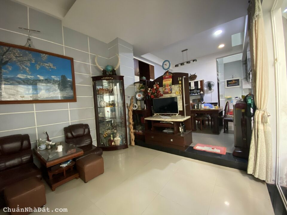 [NHA TRANG]   𝐂𝐚̂̀𝐧 𝐛𝐚́𝐧 𝐜𝐚̆𝐧 𝐧𝐡𝐚̀ 𝟒 𝐭𝐚̂̀𝐧𝐠, 𝐧𝐠𝐚𝐧𝐠 𝟔.𝟓𝐦 