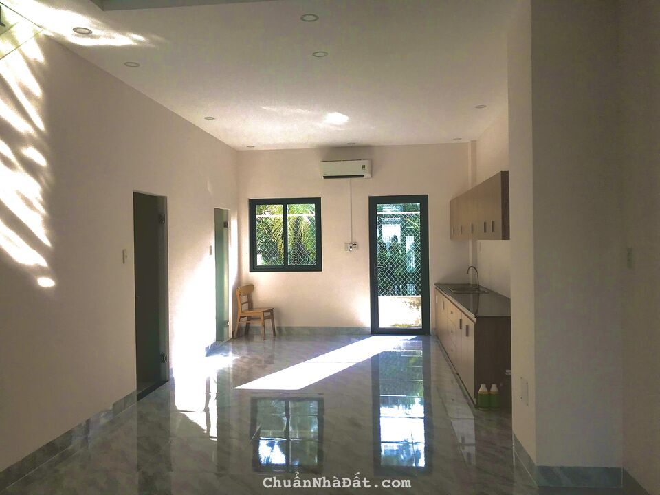 Cần bán nhà gấp một trệt một lầu thiết kế trẻ trung sang trọng tại trung tâm Hậu Giang Cần bán nhà gấp một trệt một lầu thiết kế trẻ trung sang trọng tại trung tâm Hậu Giang