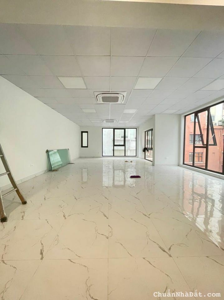 Cho thuê văn phòng, mbkd 120m giá thuê 25 triệu phố Duy TÂN cực đẹp Cho thuê văn phòng, mbkd 120m giá thuê 25 triệu phố Duy TÂN cực đẹp