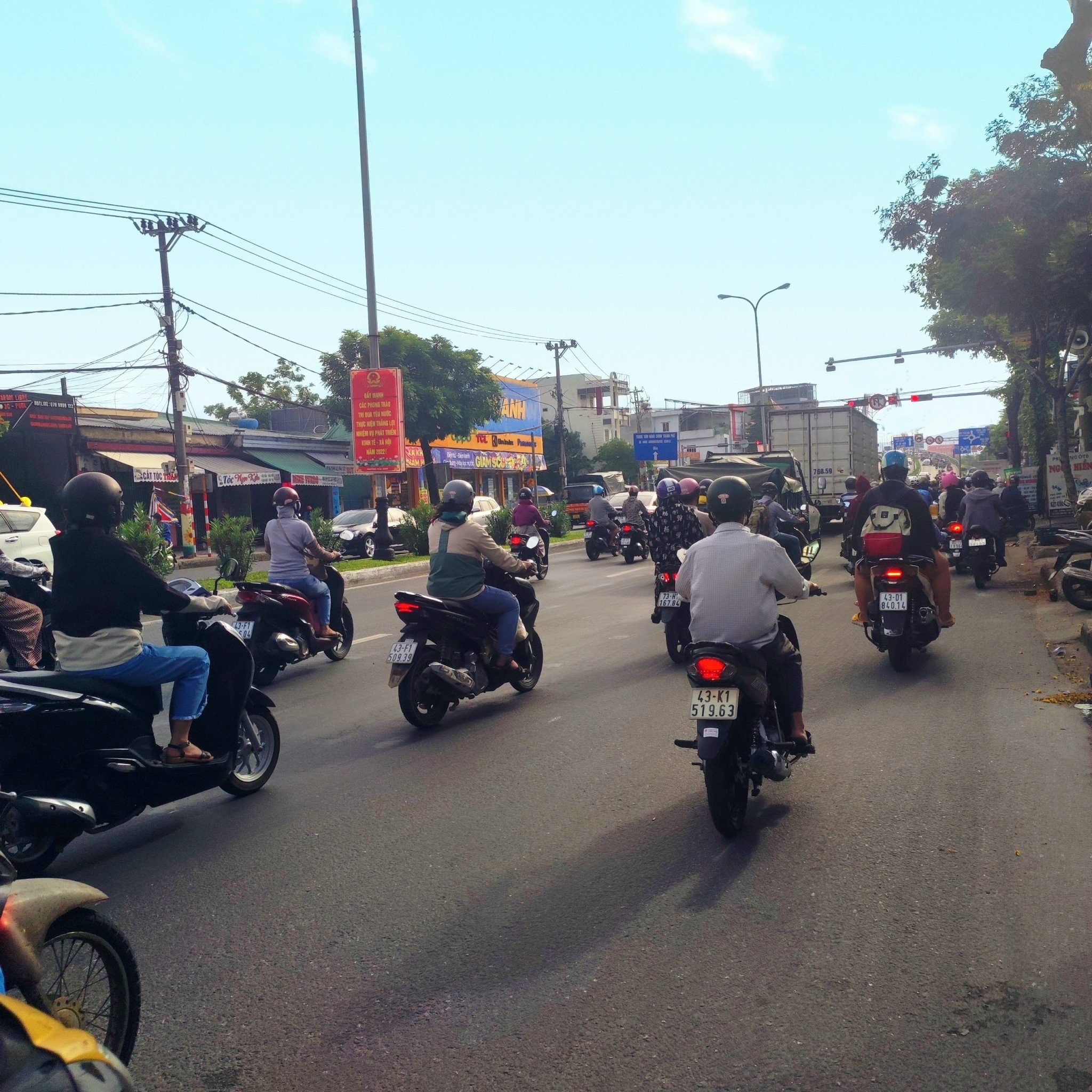 Bán Đất Hồ Tùng Mậu-Gần UBND Quận-Giá 4TỷX-Sẵn Sổ