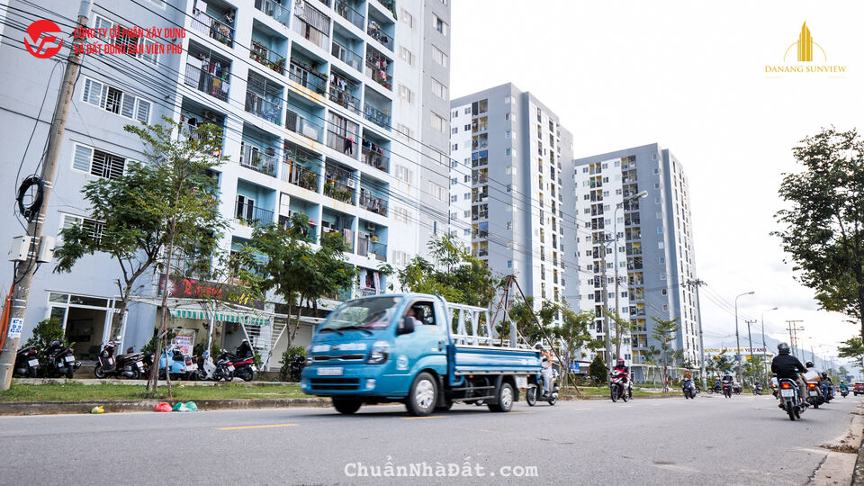 Căn góc E1 -01 mặt tiền đường 10m5 - Khu thương mại Âu Cơ