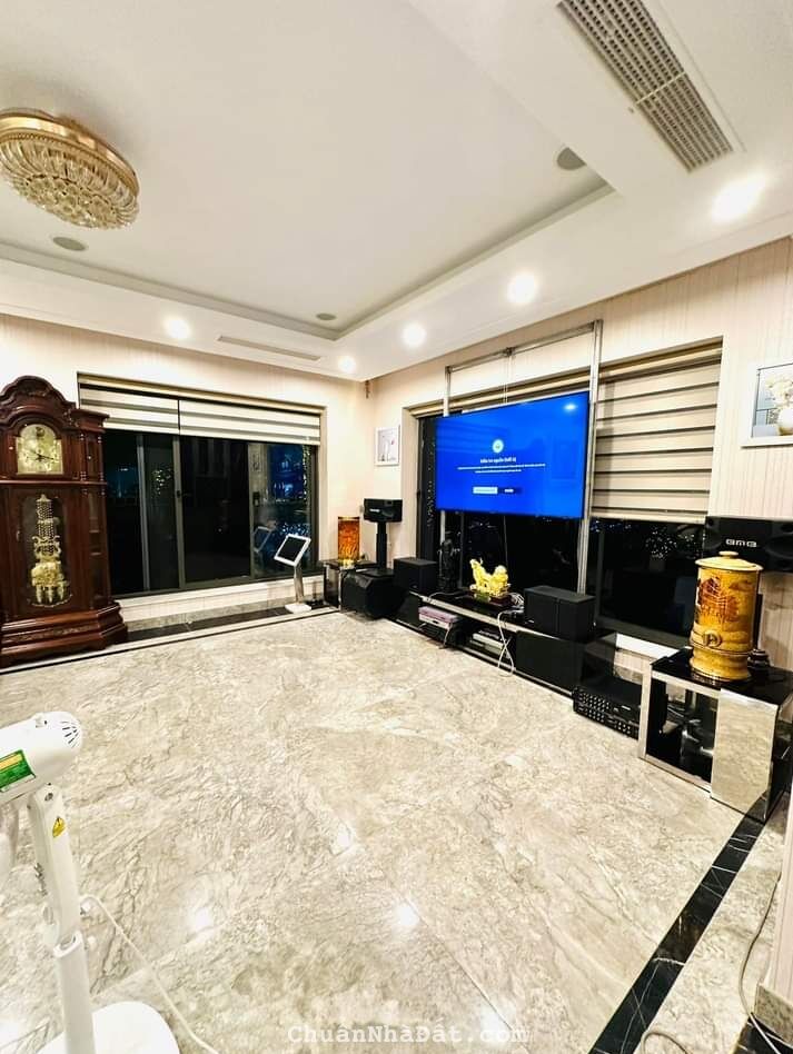 Bán biệt thự sân vườn KDT Sunny Garden Quốc Oai 400m *4T giá 45 tỷ, lô góc, siêu sang