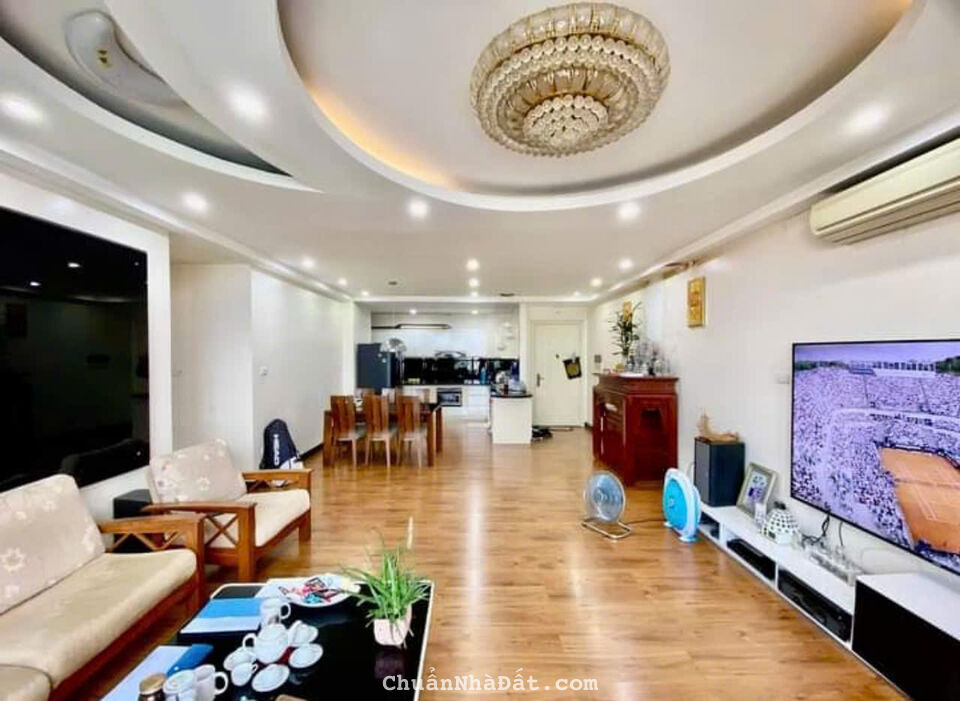 Bán chung cư FLC Lê Đức Thọ Từ Liêm 153m giá 6.5 tỷ, căn góc, 3 ngủ, đủ đồ, slot ô tô Bán chung cư FLC Lê Đức Thọ Từ Liêm 153m giá 6.5 tỷ, căn góc, 3 ngủ, đủ đồ, slot ô tô