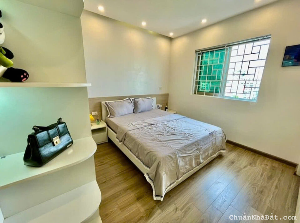 Căn hộ B6 Nguyễn Cơ Thạch Mỹ Đình 76m - 3N2VS giá 4.6 tỷ, căn góc, full nội thất