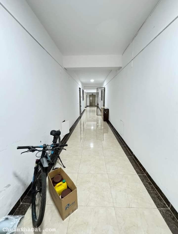 Bán chung cư C5 Mỹ Đình 1 phố Nguyễn Cơ Thạch 77m x 3.88 tỷ, tầng trung, lô góc