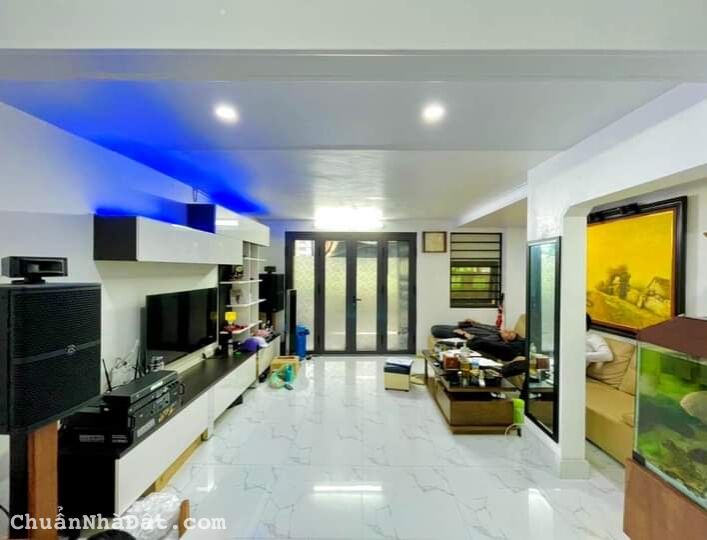 Bán nhà tập thể Đồng Xa Mai Dịch DTSD 100m giá 4.3 tỷ, 2 mặt ngõ, ô tô, kinh doanh