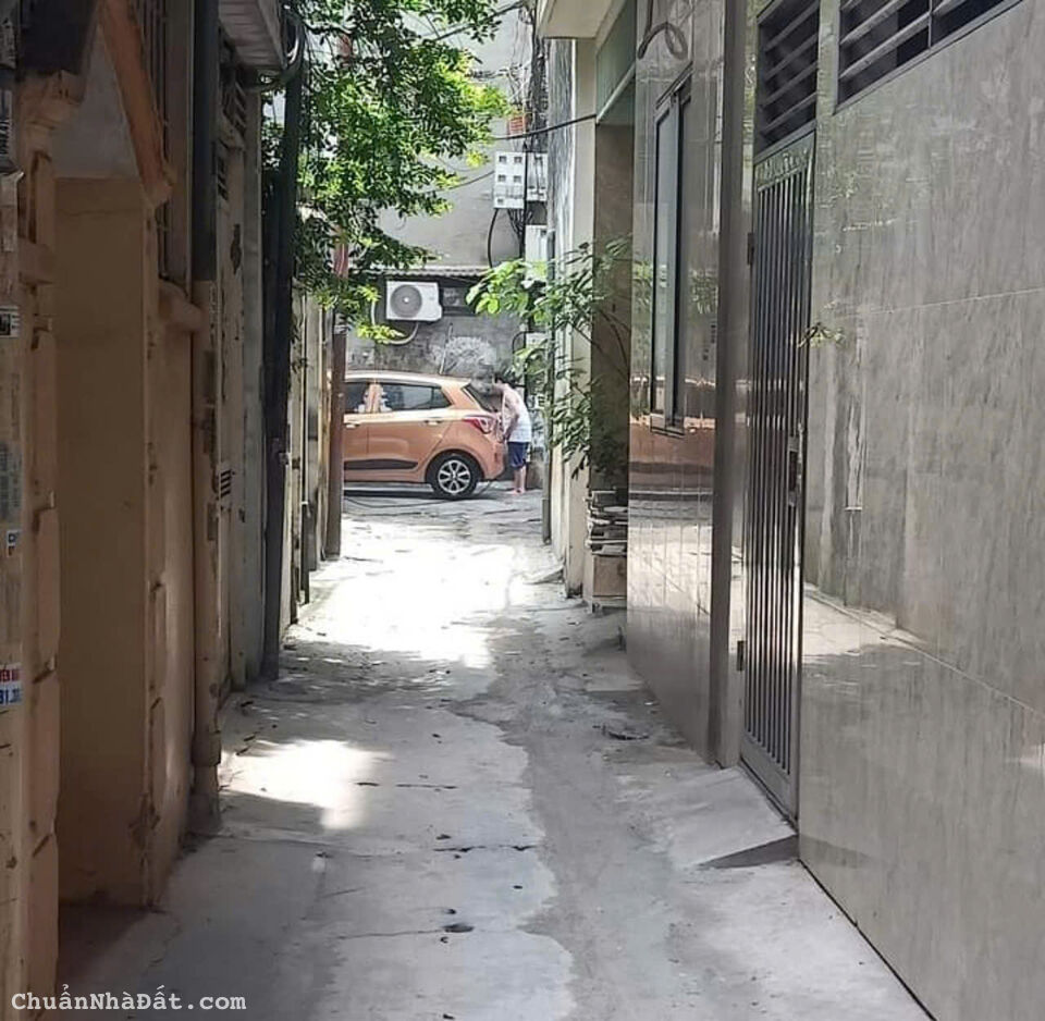 Bán nhà Mai Dịch Cầu Giấy 72.5m x 2t giá 10.5 tỷ, xây CHDV, ngõ nông, thông, gần ô tô