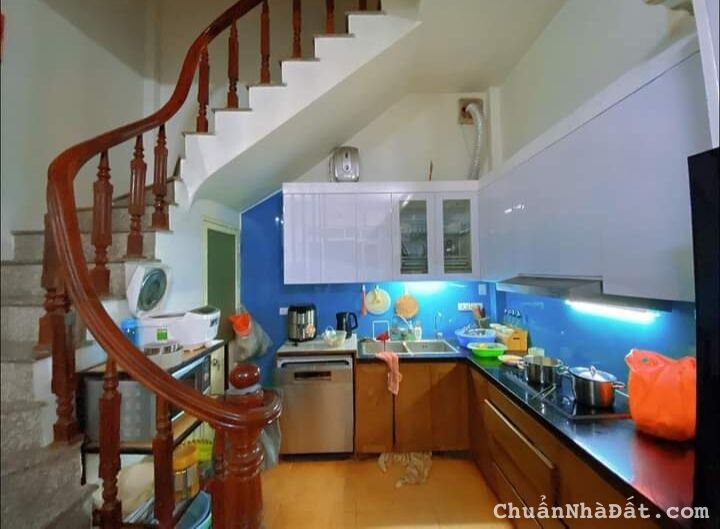 Nhà 4t Trần Bình Cầu Giấy, lô góc, gần hồ, ở luôn nhỉnh 4 tỷ 0343564283