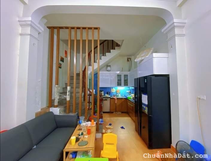 Nhà 4t Trần Bình Cầu Giấy, lô góc, gần hồ, ở luôn nhỉnh 4 tỷ 0343564283