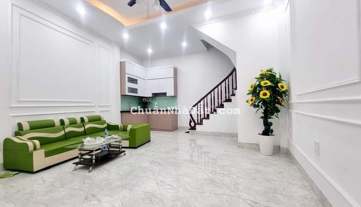 Nhà đẹp 5t, Mt 4.2m ngõ 132 Cầu Giấy Quan Hoa giá 4.95 tỷ 0343564283