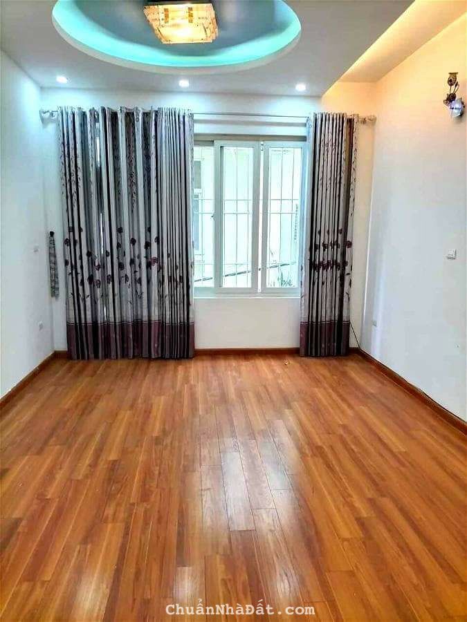 Nhà Cầu Giấy dân xây, ngõ nông, lô góc, ở - văn phòng - cho thuê 50m, 7.5tỷ