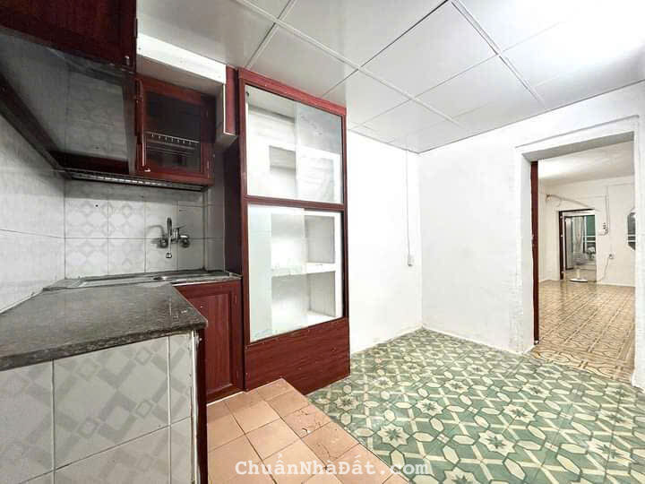 Cần bán căn tập thể tầng 1 tại Hồ Tùng Mậu Bắc Từ Liêm 80m, tầng 1, ô tô giá 3.45 tỷ