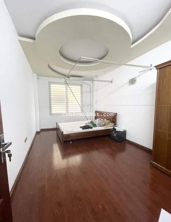 Nguyễn Văn Huyên Cầu Giấy 47m x 5T giá 6.5 tỷ nhà đẹp ở ngay 0343564283