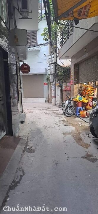 Nhà Trần Thái Tông Cầu Giấy 61m, 5t giá 7.9 tỷ, ở và kinh doanh 0343564283