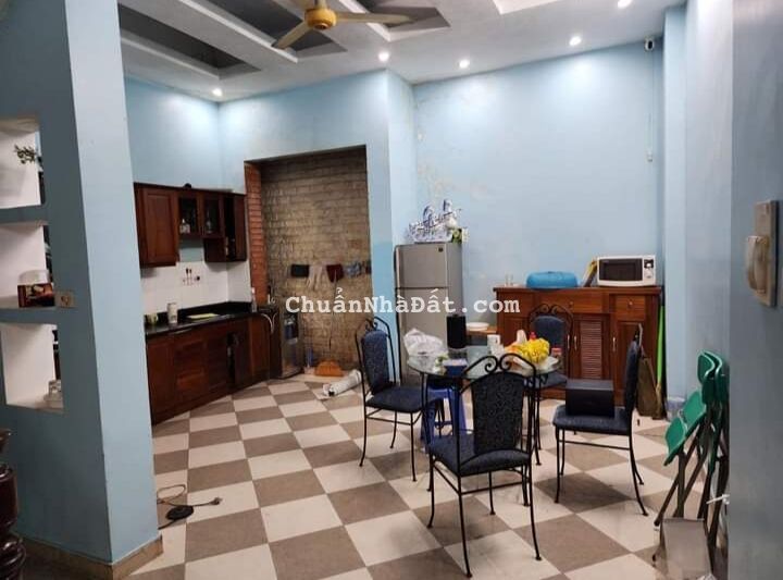 Nhà Trần Thái Tông Cầu Giấy 61m, 5t giá 7.9 tỷ, ở và kinh doanh 0343564283