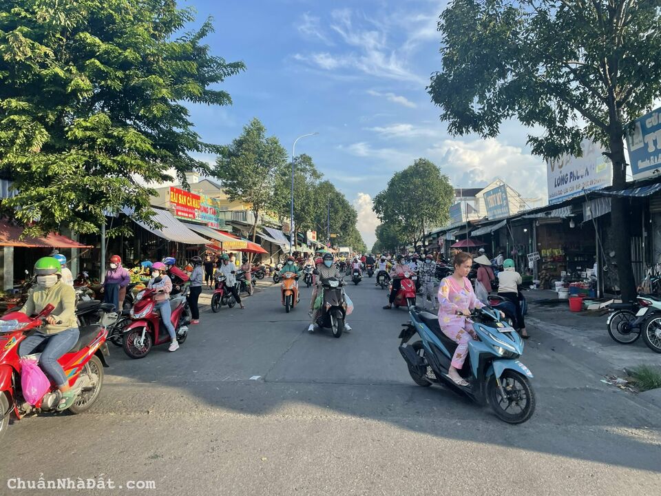 300m2 full thổ cư, chính chủ cần bán gấp giá rẻ 2 tỷ 800tr , đất nằm tại khu đô thị Mỹ Phước 3