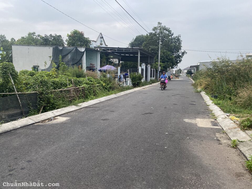 đất MT 7,5m mặt tiền đường nhựa 8m , sát KCN Chơn Thành 