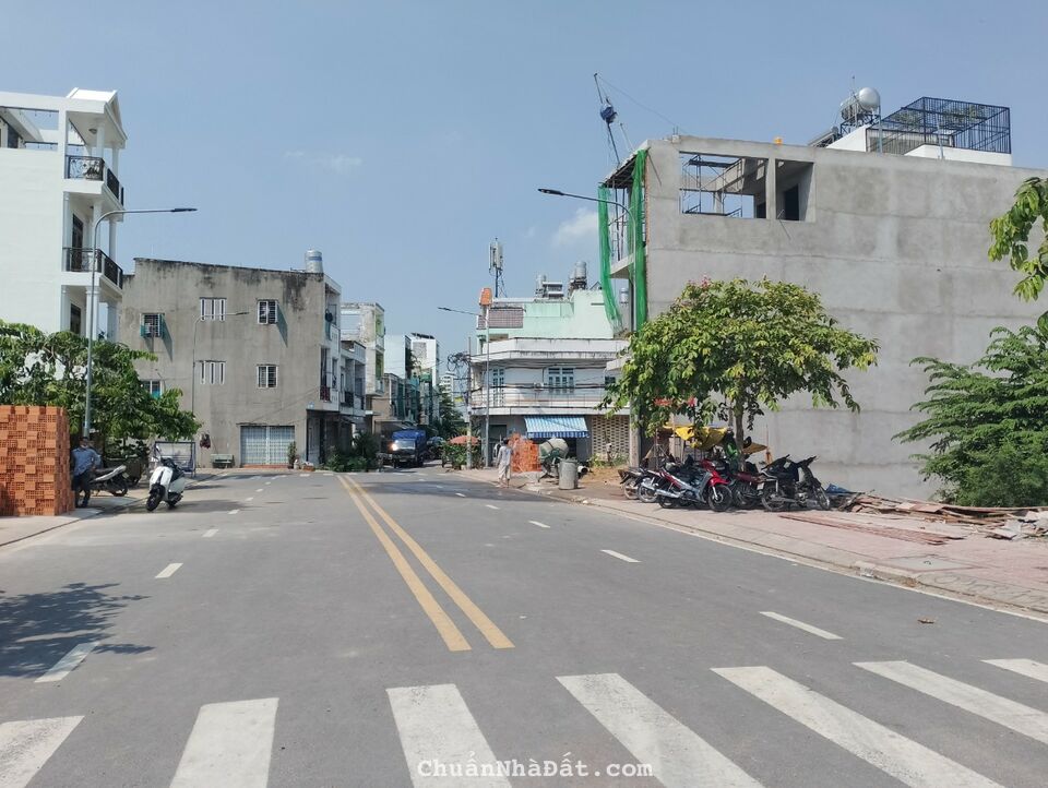 Bán đất 12 x 15m, giá 8 tỷ 850, đường Tây Lân, Quận Bình Tân, SHR, đường xe hơi, đất đô thị